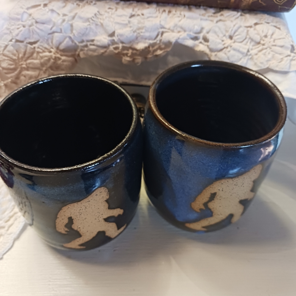 Set Of 2 Handcrafted Bigfoot Sasquatch Pottery Coffee Tea Wedding Cups EUC - Picture 9 of 9